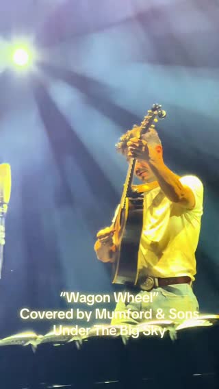 You’ve not heard “Wagon Wheel” until you’ve heard it sung by @Mumford & Sons (@marcusmumford) at Under The Big Sky with 20,000 or more fans!  Incredible! #mumfordandsons #marcusmumford #wagonwheel #oldcrowmedicineshow #coversong #underthebigsky #underthebigsky2025 #montana #livemusic #music #folk #bluegrass #ontour #fyp #fypシ #foryou #foryourpage #whitefish 