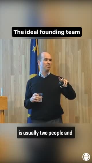 Ben Horowitz explains that the ideal founding team has both an inventor and a business expert. #startuptips #startupsuccess #startups #entrepreneurship #entrepreneur #entrepreneuradvice #entrepreneurlife #founderinspiration #inspiration #founderadvice #advice #foundertips #tips #foundersofinstagram #Founder #instagram #marcandreessen #hyperspace #Space #hyper #venture 