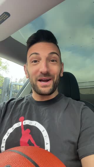 Founders: Let’s please focus on getting that first million in your bank account. 🙏 