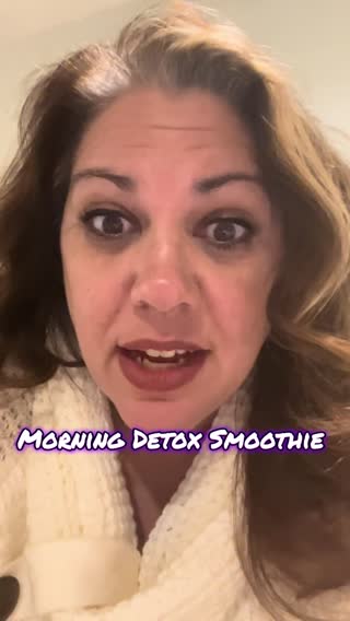 Morning Detox Smoothie, this is what I will be drinking every morning on detox. It’s an Avacado Energizing Smoothie. It’s actually really good. I was scared. 2 cups Kale, 2 cups water in a blender. Add 1/2 lemon,1 cup Frozen Strawberries, 1 scoop Protein Powder, 1/2 Avacado blend all together. #detox #detoxdrink #menopause #perimenopause #weightloss #diet #hormoneimbalance #cleaneating 