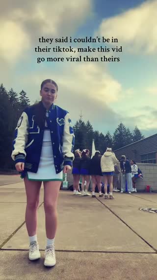 some people are so fake i swear 😒😒  #fyp #viralvideo #cheer #paperpla...