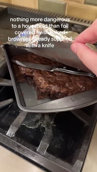 #bake #brownies #scary #baking #browniepan 