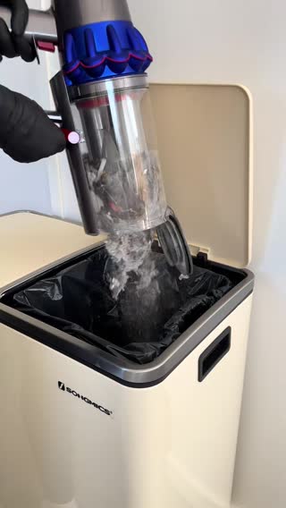 Nettoyage de mon aspirateur Dyson 🫧✨⚙️ @Dyson France #asmr #asmrsound...