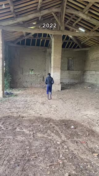 2 ans d’auto rénovation 🙈🤎 Le chemin est encore long pour terminer cette maison mais cette étape fait vraiment du bien au moral 🥹🤍 #autorenovation #renovation #grange #grangereno #dream #houseoftiktok #dreamhouse #inspiration #reno #travaux #travauxrenovation #homedecor #homemade 