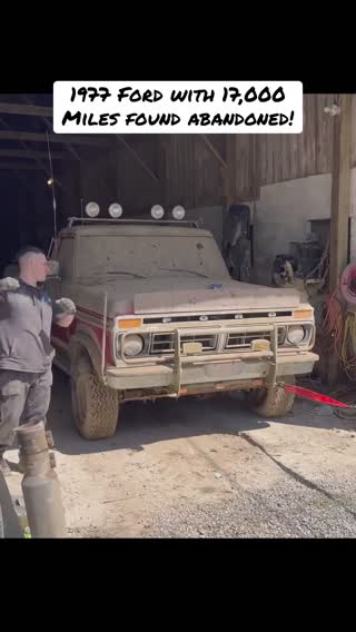 1977 Ford F250 ABANDONED With 17,000 Miles! #wddetailing #detailing #carwash #carcleaning #satisfying #satisfyingvideos #barnfind #fyp #abandoned #cardetailing #pressurewashing #asmr #trend #trending 