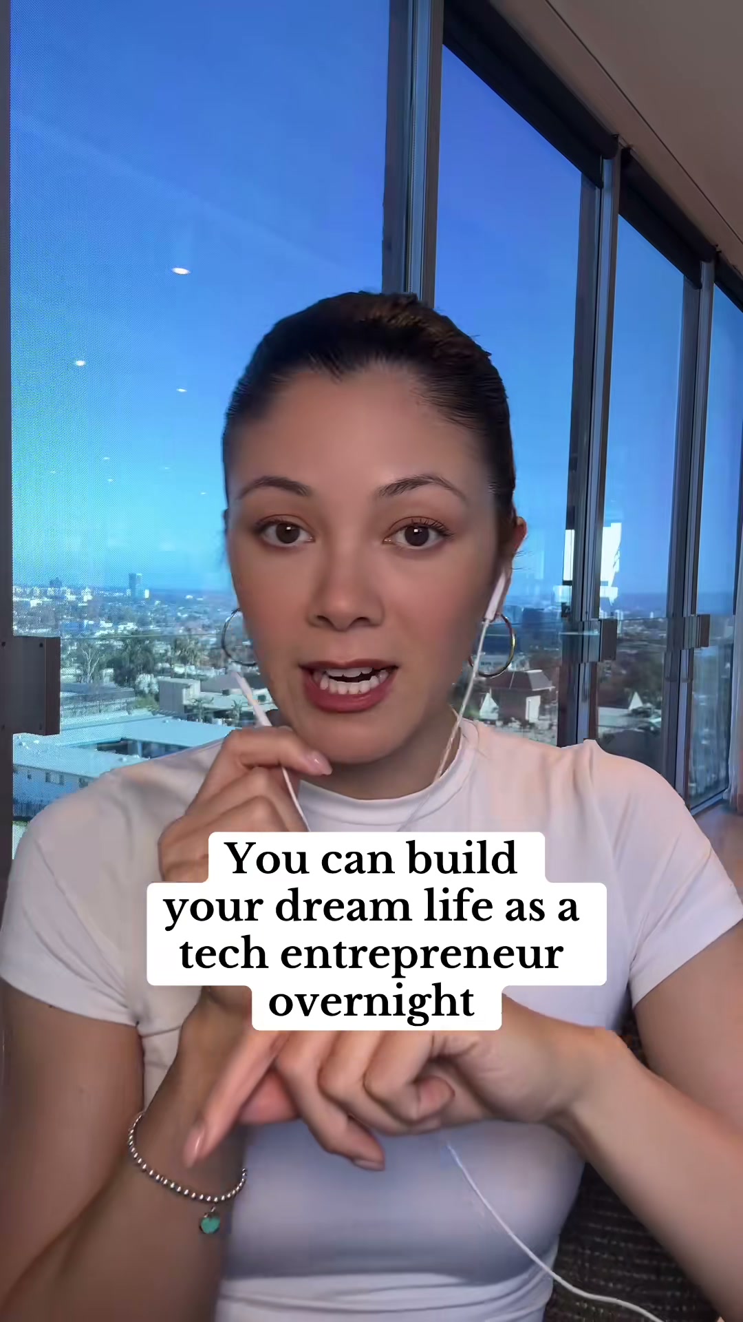 You used to have to know how to write code AND deploy it to start a startup… now, if you know words, you can build a tech product. It’s literal wizardry and yet not enough people are completely reinventing their lives like they could be. There’s absolutely nothing stopping you from achieving your goals now… Check out my full guide and tips on how to prompt better when youre vibecoding on my Instagram. Link in bio ⚡️
