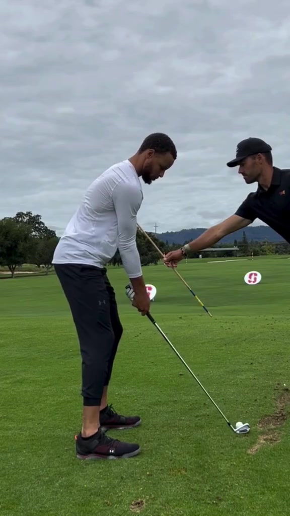 Steph experienced a BIG breakthrough on this swing Drop your thoughts below on what exactly you think they were trying to accomplish with this drill station Cred stephencurry30 riggsgolf pioneergolfco golf pgatour golfr golftips howtogolf lpga golfdigest golfswing tigerwoods rorymcilroy dpworldtour