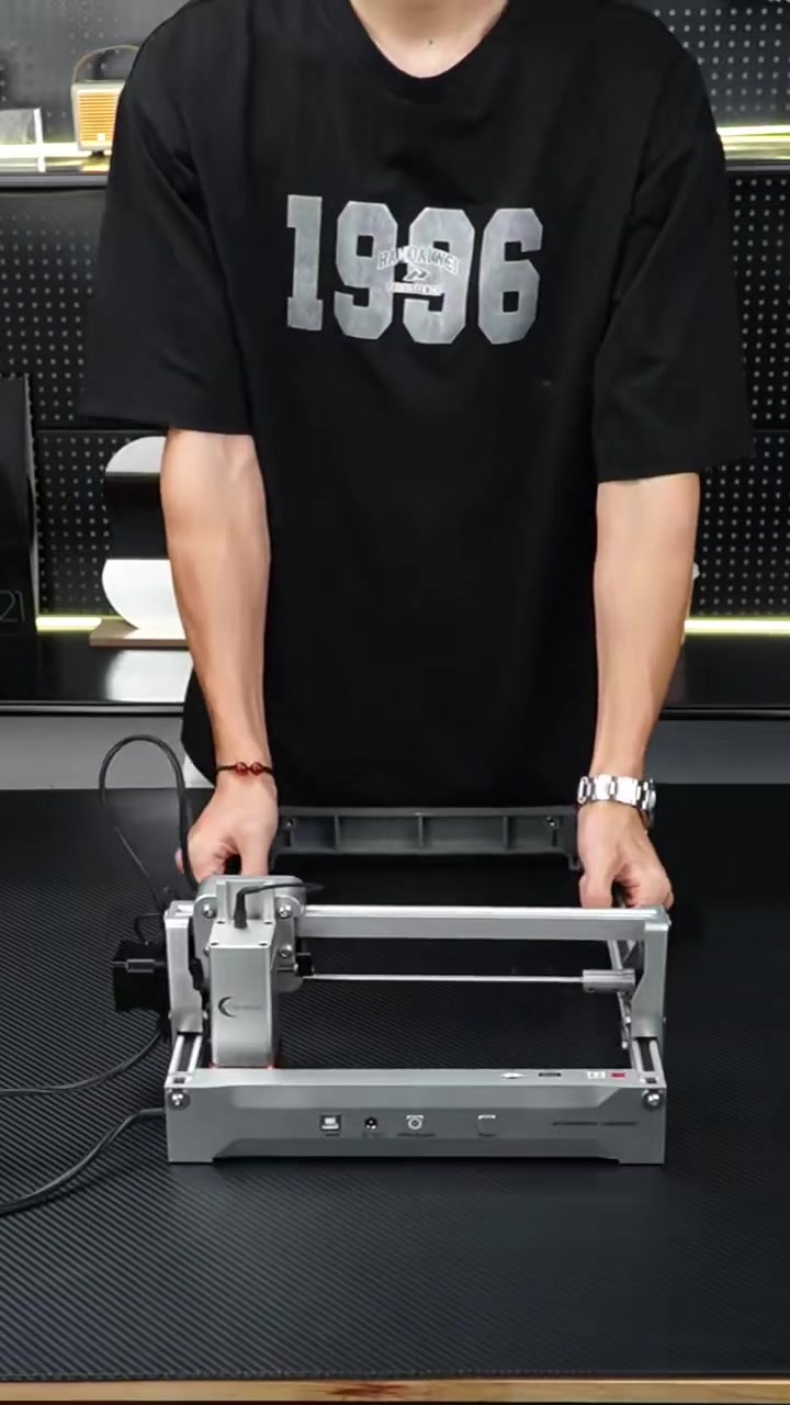 K15 Pro – Custom Streetwear Laser Engraving 👕🔥 Using the K15 Pro lase...