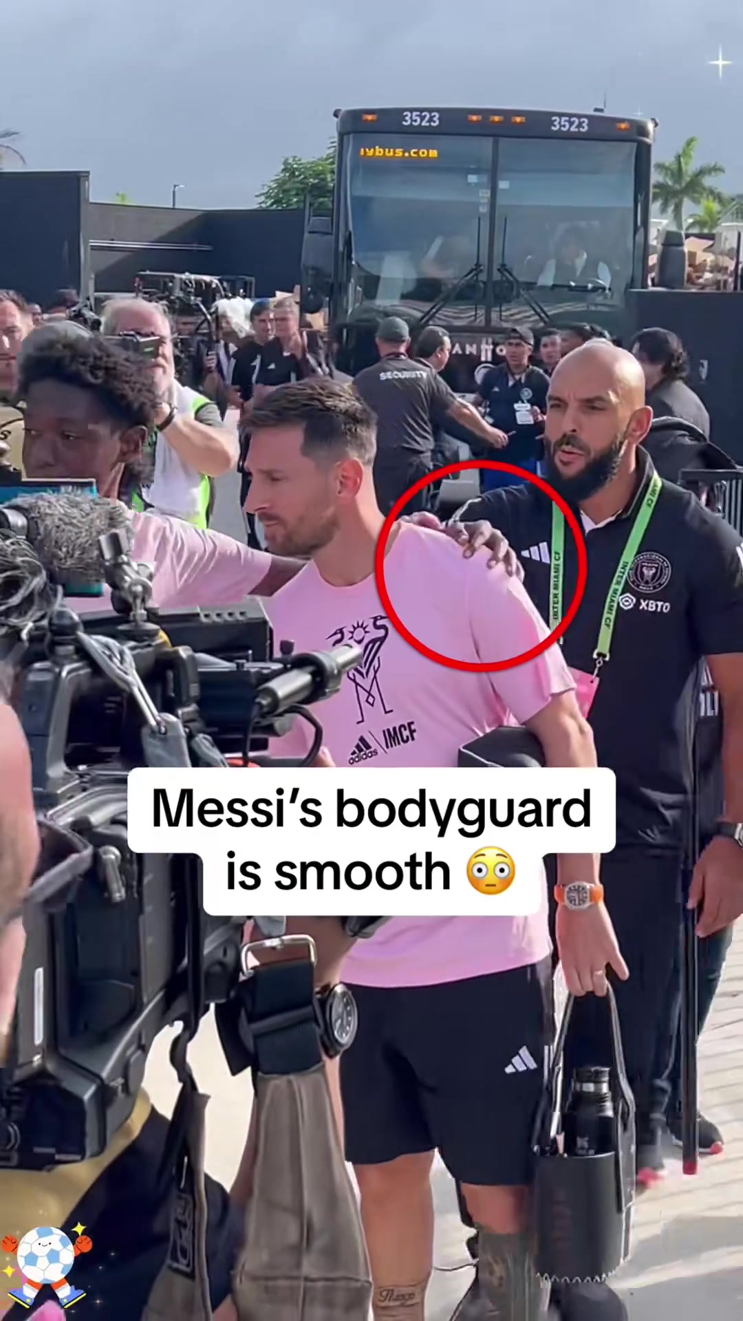 Messi’s bodyguards follow him everywhere #messi #bodyguard #follow