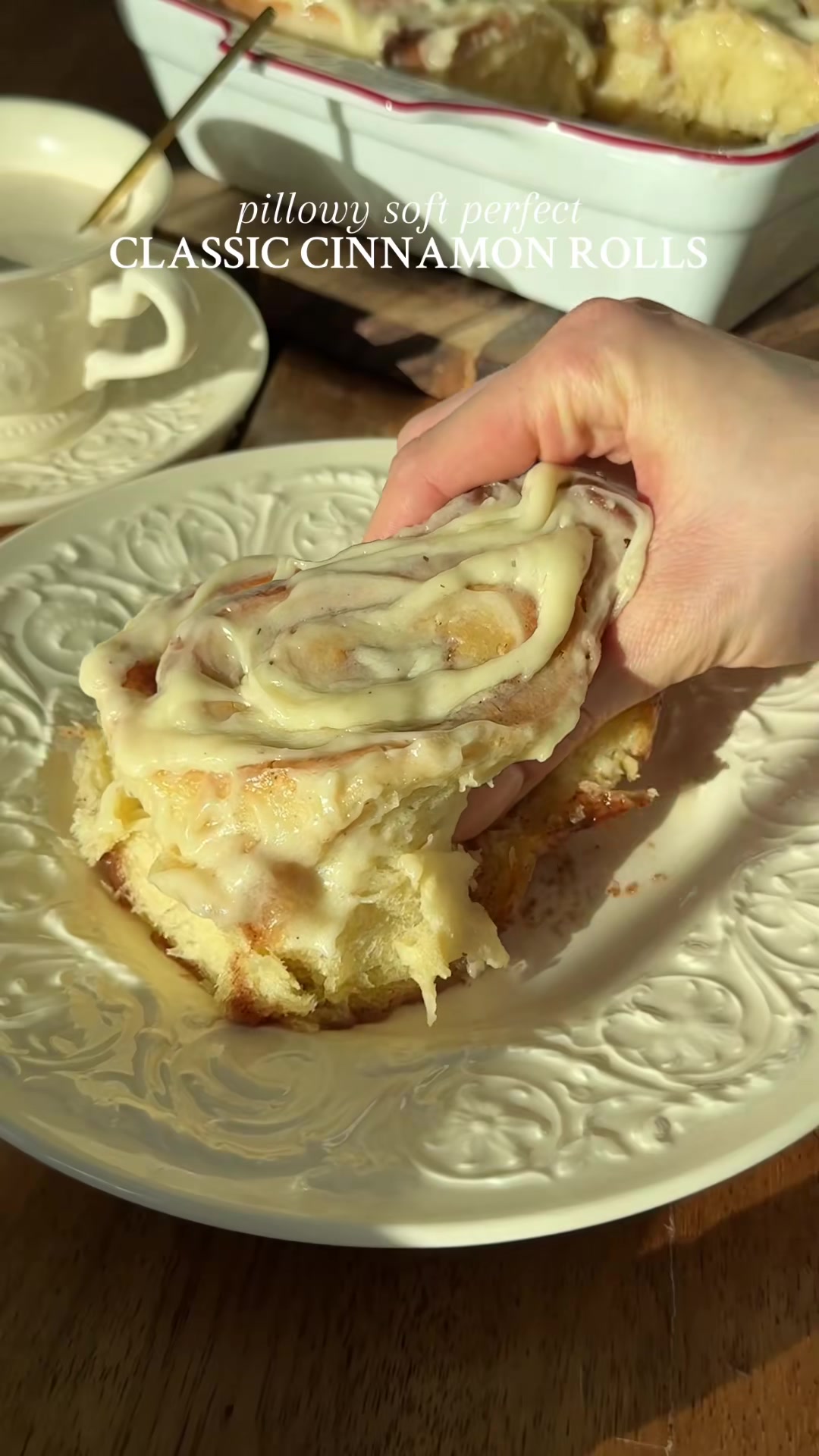 PERFECT CLASSIC CINNAMON ROLLS There’s no better cozy Saturday mornin...