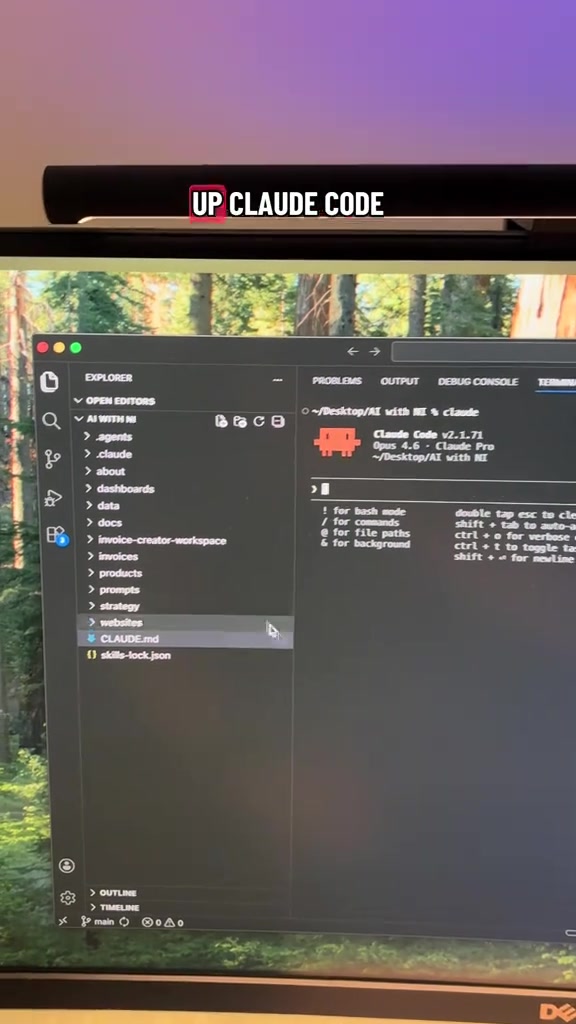 Most people setup Claude Code with no structure. This is the best way to structure your folders for Claude Code.  Comment “STRUCTURE” and I’ll send you my free guide to this Claude Code workspace setup.  #ai #claude #learnai #buildinpublic #claudetiktok 
